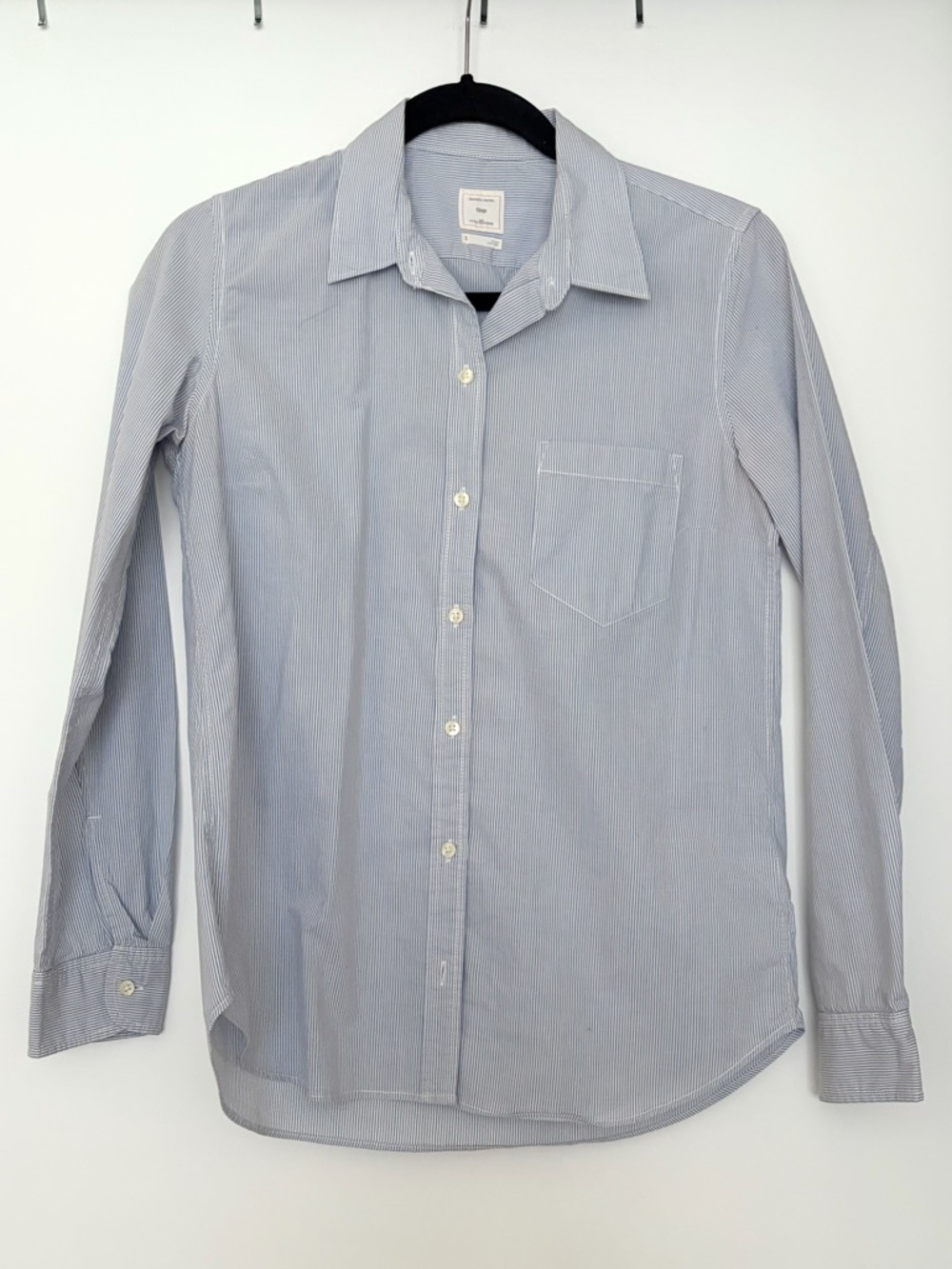 GAP Fitted Boyfriend Pinstripe Button Down Shirt Blue Size S